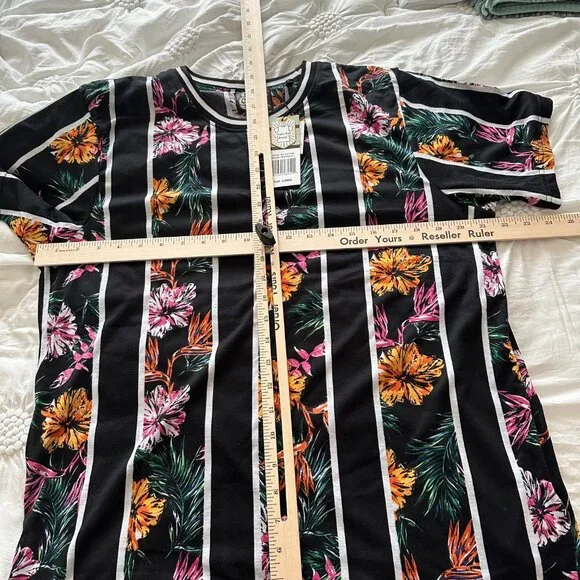 Fresh Prints Of Bel-Air Black Floral Striped Mens T-Shirt SZ L Dark Floral - Picture 7 of 8